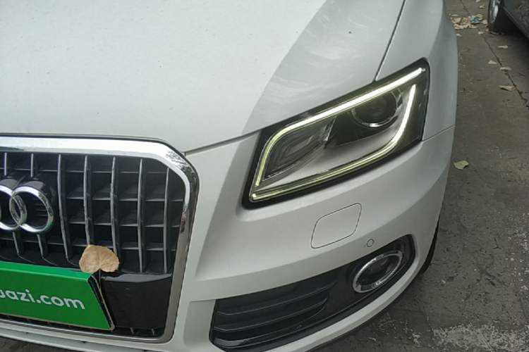 Used Audi Q5 2017 40 TFSI Comfort Model Left Front Headlight