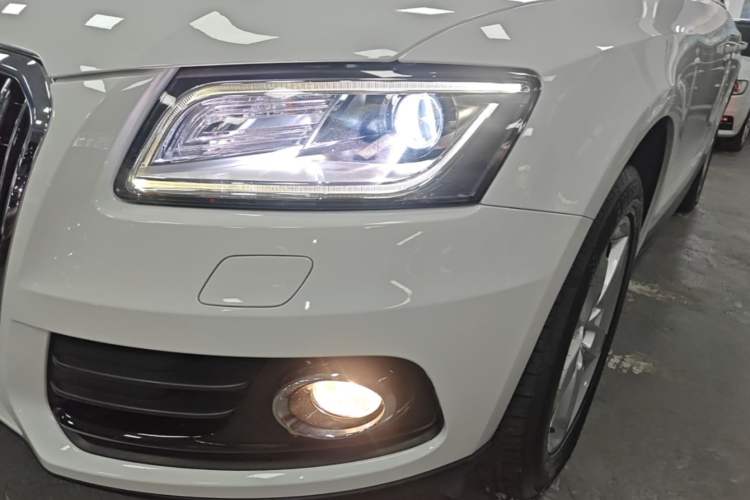 Used Audi Q5 2017 40 TFSI Ambition Edition Left Front Headlight