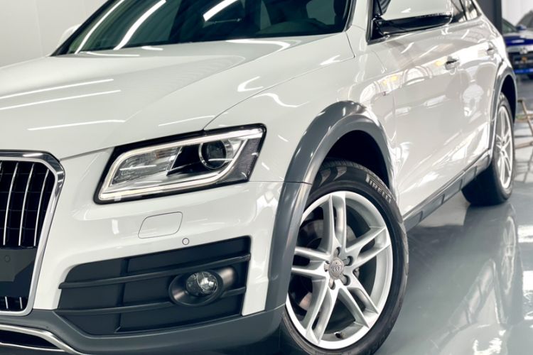 Used Audi Q5 2017 Plus 40 TFSI Technology Model Left Front Headlight