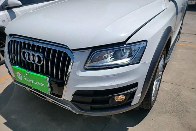 Used Audi Q5 2017 Plus 40 TFSI Technology Model Left Front Headlight