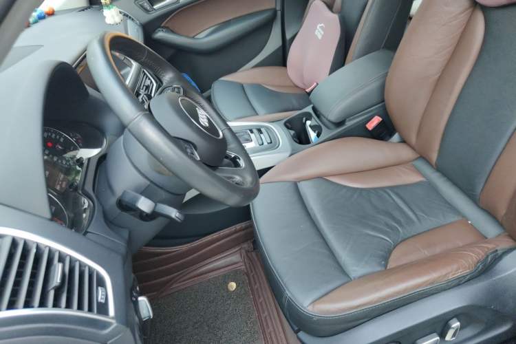 Used Audi Q5 2017 Plus 40 TFSI Technology Model Left Front Seat