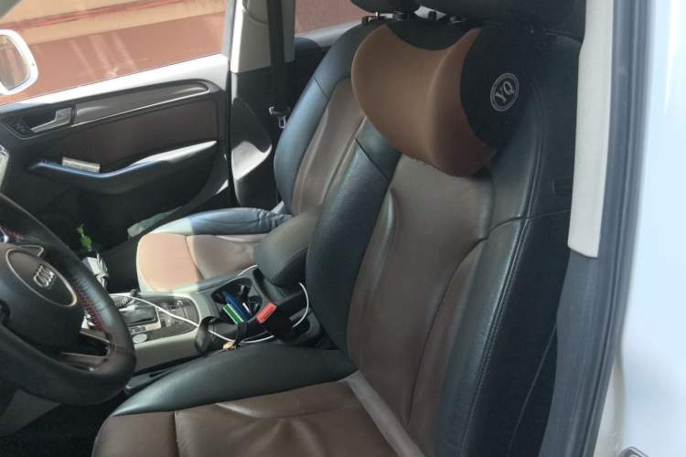 Used Audi Q5 2017 Plus 40 TFSI Ambition Model Left Front Seat