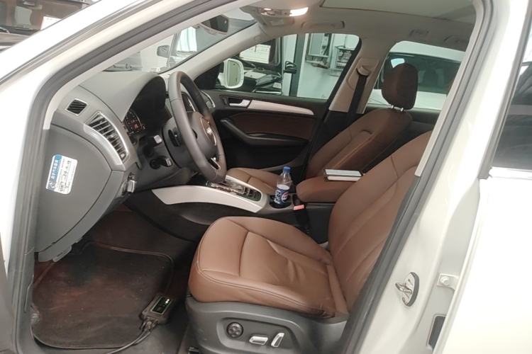 Used Audi Q5 2017 40 TFSI Technology Edition Left Front Seat