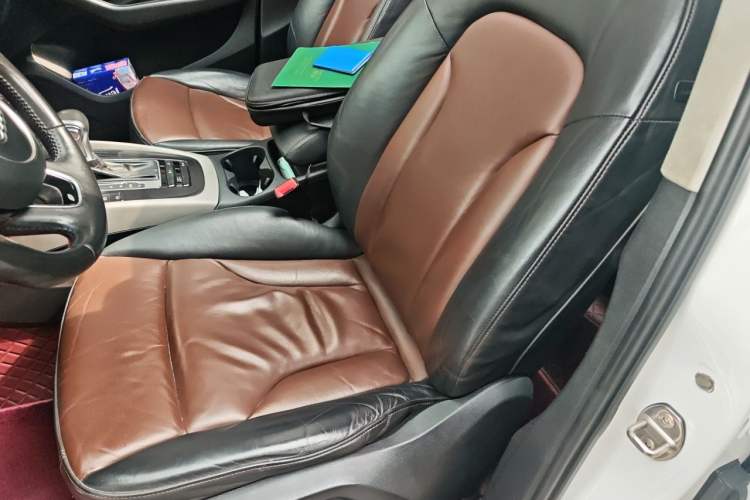 Used Audi Q5 2017 40 TFSI Ambition Edition Left Front Seat
