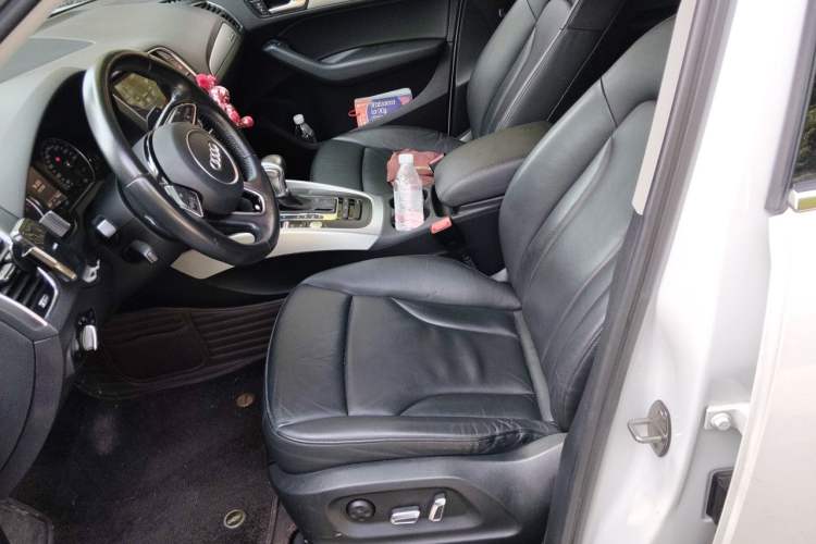 Used Audi Q5 2017 40 TFSI Technology Edition Left Front Seat