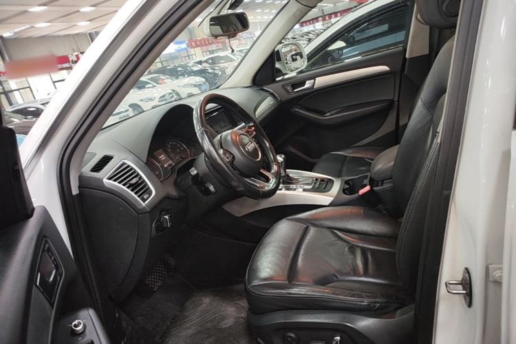 Used Audi Q5 2017 40 TFSI Technology Edition Left Front Seat