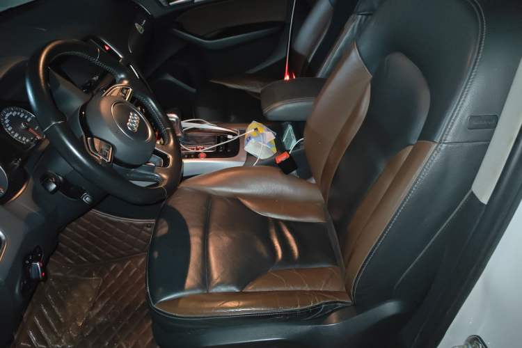 Used Audi Q5 2017 40 TFSI Technology Edition Left Front Seat
