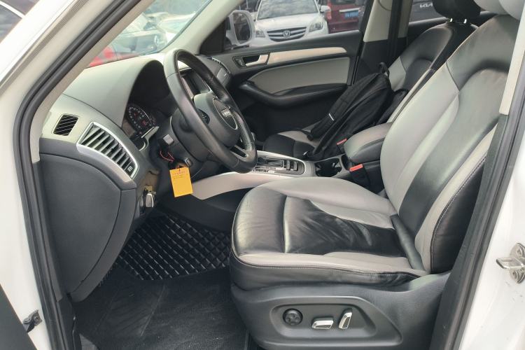 Used Audi Q5 2017 Plus 40 TFSI Technology Model Left Front Seat