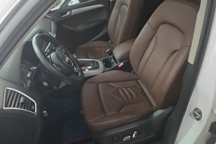 Used Audi Q5 2017 40 TFSI Technology Edition Left Front Seat