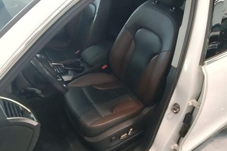 Used Audi Q5 2017 Plus 40 TFSI Technology Model Left Front Seat