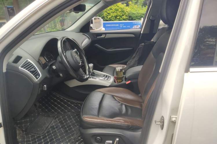 Used Audi Q5 2017 40 TFSI Technology Edition Left Front Seat