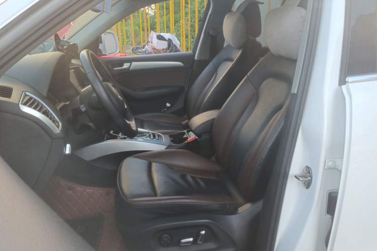 Used Audi Q5 2017 Plus 40 TFSI Technology Model Left Front Seat