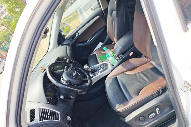 Used Audi Q5 2017 40 TFSI Technology Edition Left Front Seat