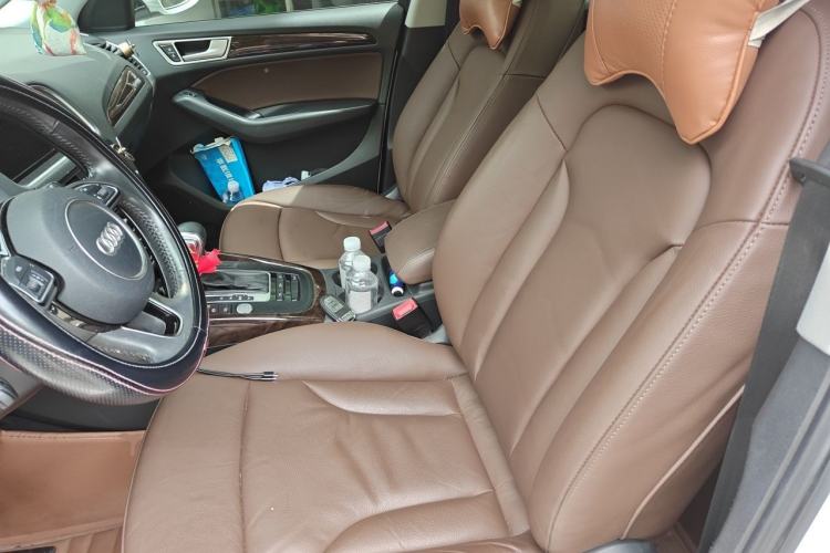 Used Audi Q5 2017 Plus 40 TFSI Ambition Model Left Front Seat