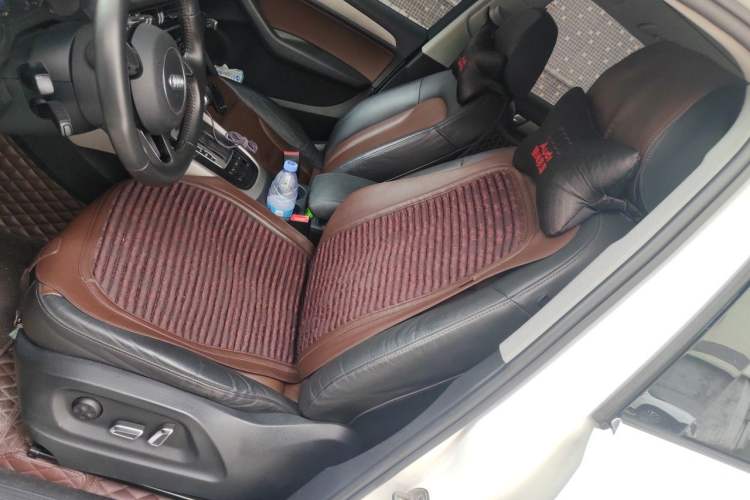 Used Audi Q5 2017 Plus 40 TFSI Ambition Model Left Front Seat