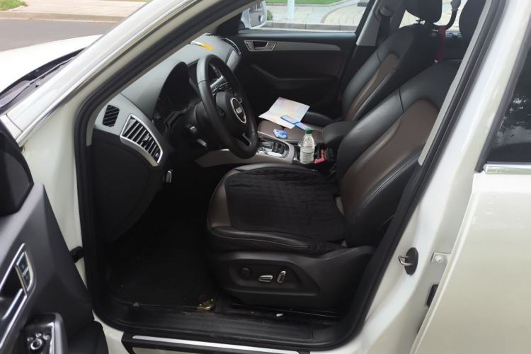 Used Audi Q5 2017 40 TFSI Ambition Edition Left Front Seat