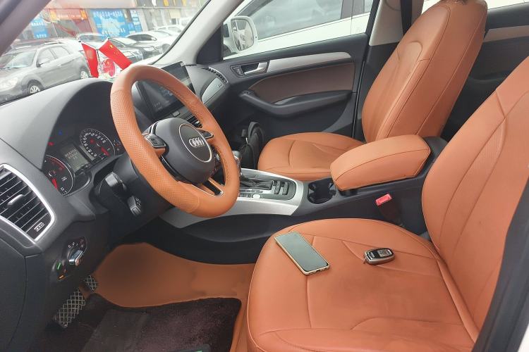 Used Audi Q5 2017 40 TFSI Technology Edition Left Front Seat