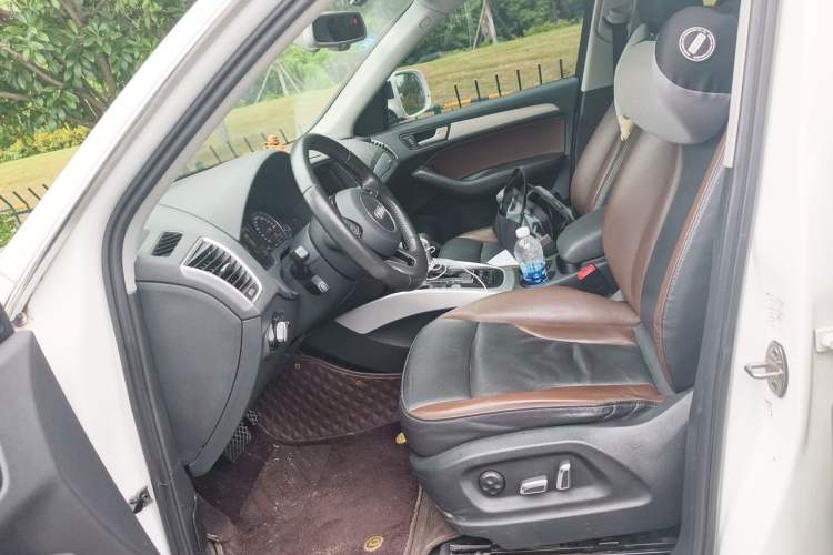 Used Audi Q5 2017 Plus 40 TFSI Technology Model Left Front Seat
