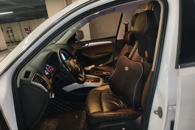 Used Audi Q5 2017 40 TFSI Technology Edition Left Front Seat