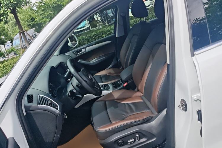 Used Audi Q5 2017 40 TFSI Technology Edition Left Front Seat