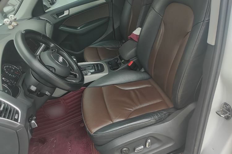 Used Audi Q5 2017 40 TFSI Ambition Edition Left Front Seat