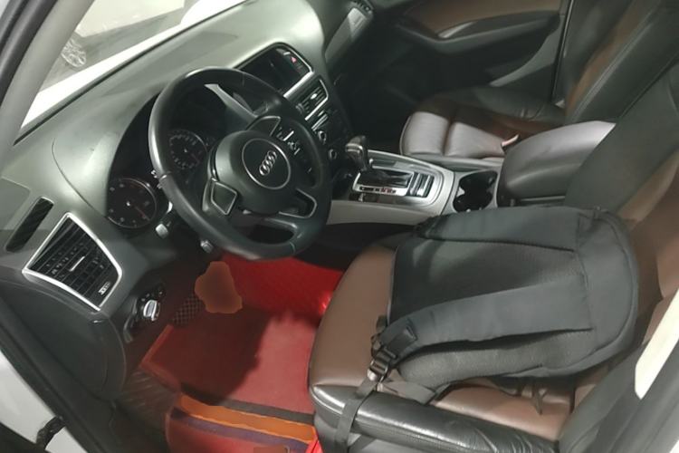 Used Audi Q5 2017 40 TFSI Ambition Edition Left Front Seat