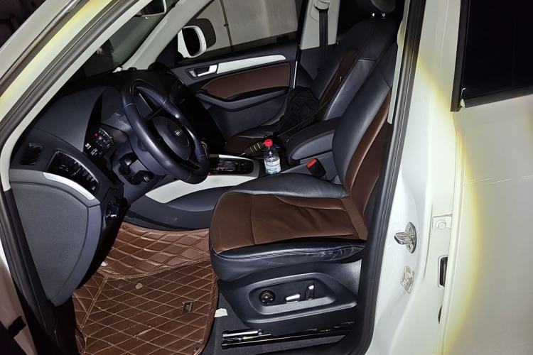 Used Audi Q5 2017 40 TFSI Ambition Edition Left Front Seat