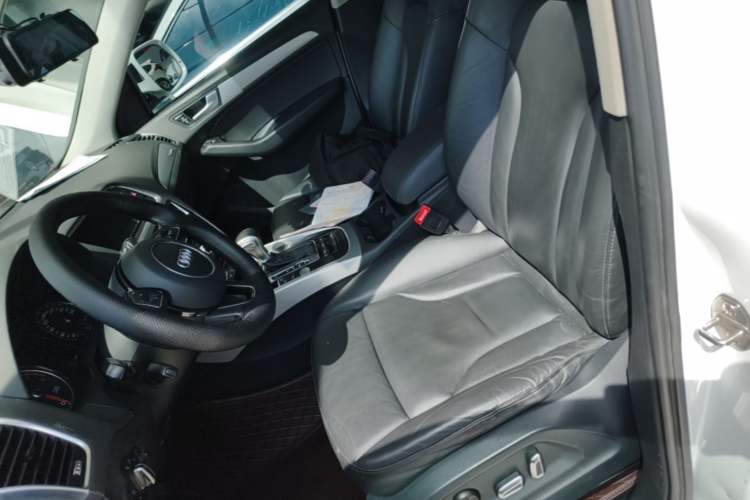 Used Audi Q5 2017 40 TFSI Technology Edition Left Front Seat