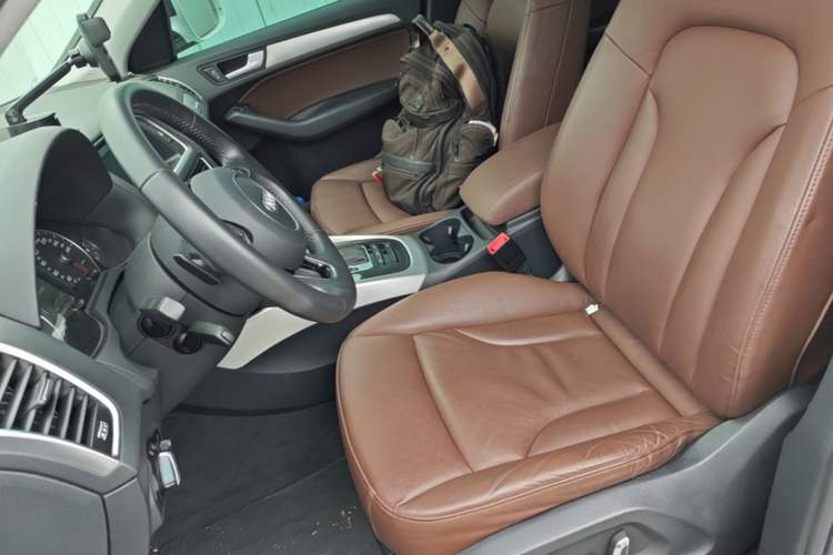 Used Audi Q5 2017 40 TFSI Technology Edition Left Front Seat