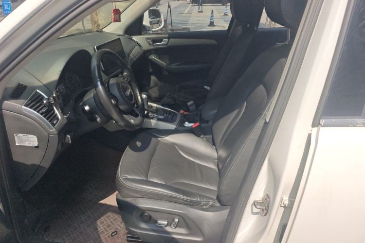 Used Audi Q5 2017 40 TFSI Ambition Edition Left Front Seat