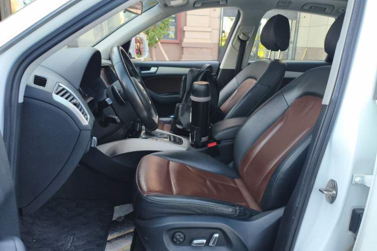 Used Audi Q5 2017 40 TFSI Ambition Edition Left Front Seat