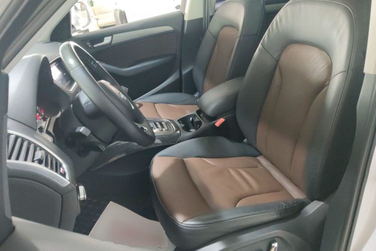 Used Audi Q5 2017 40 TFSI Ambition Edition Left Front Seat