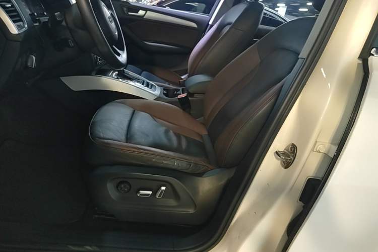 Used Audi Q5 2017 Plus 40 TFSI Technology Model Left Front Seat