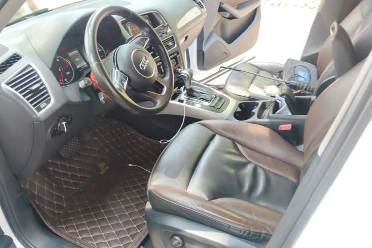 Used Audi Q5 2017 40 TFSI Technology Edition Left Front Seat
