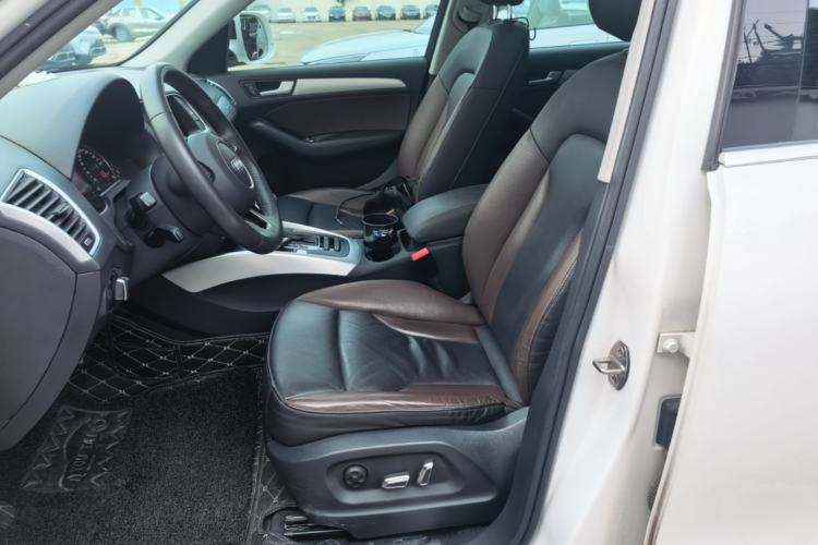 Used Audi Q5 2017 Plus 40 TFSI Technology Model Left Front Seat