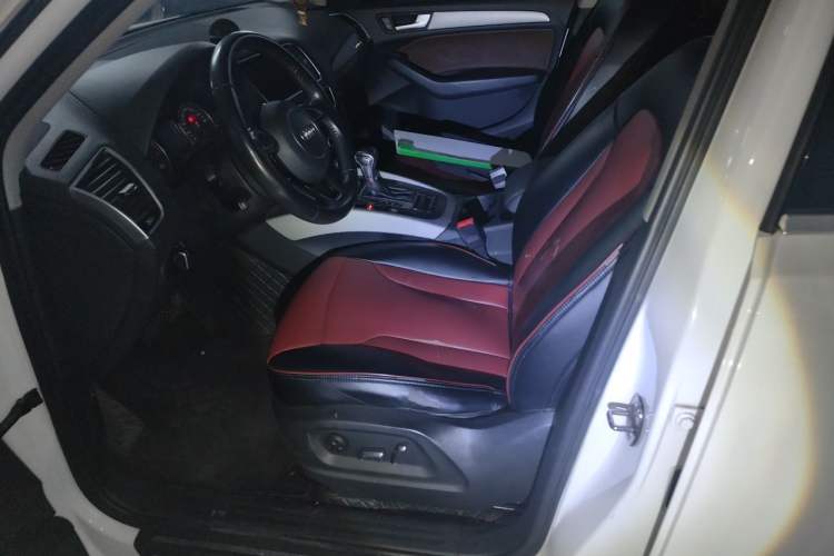 Used Audi Q5 2017 40 TFSI Ambition Edition Left Front Seat