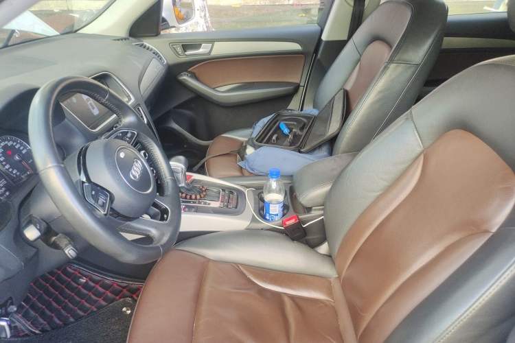 Used Audi Q5 2017 40 TFSI Ambition Edition Left Front Seat