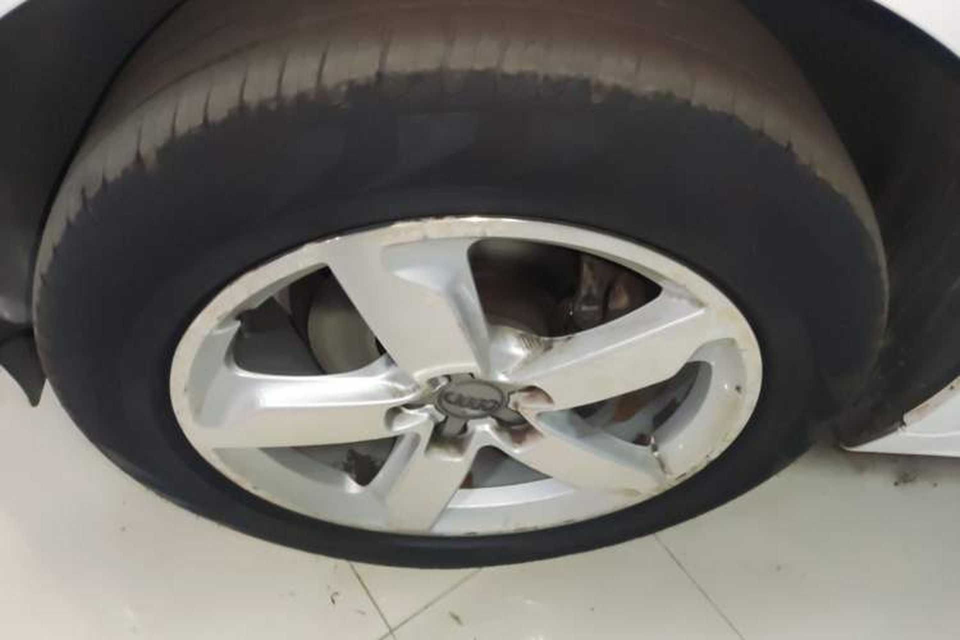 Used Audi Q5 2017 Plus 40 TFSI Ambition Model Left Front Wheel Hub