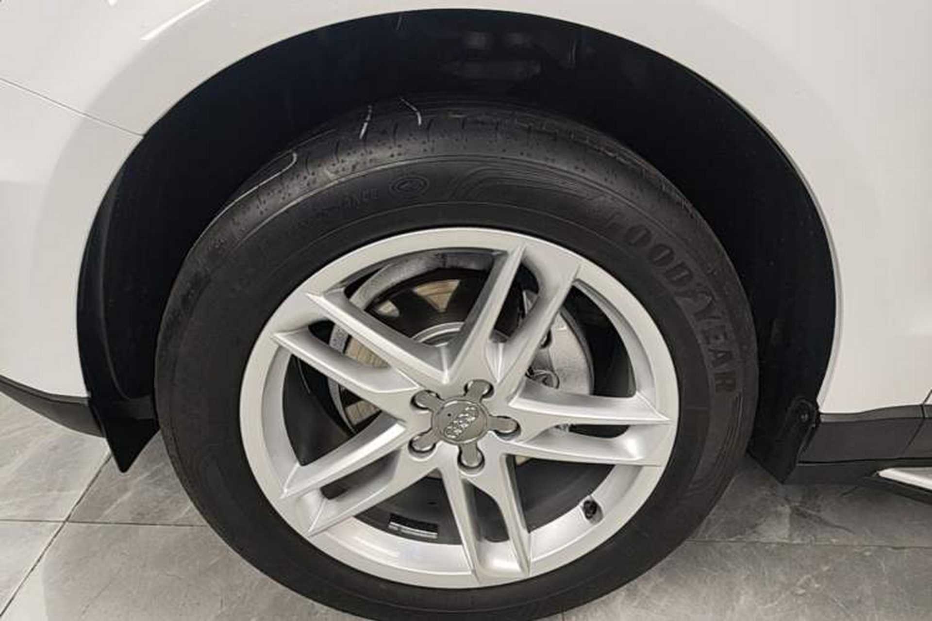 Used Audi Q5 2017 40 TFSI Technology Edition Left Front Wheel Hub