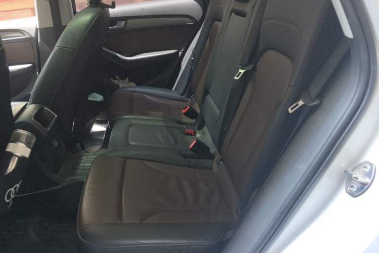 Used Audi Q5 2017 Plus 40 TFSI Ambition Model Left Rear Seat
