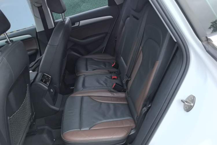 Used Audi Q5 2017 Plus 40 TFSI Technology Model Left Rear Seat