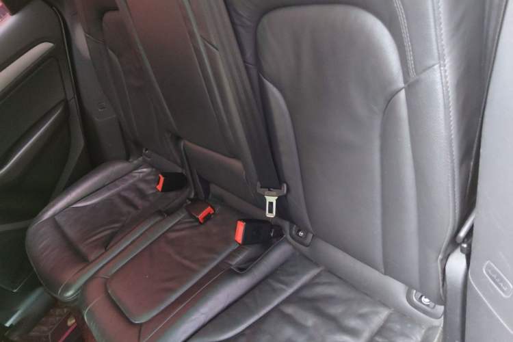 Used Audi Q5 2017 Plus 40 TFSI Ambition Model Left Rear Seat