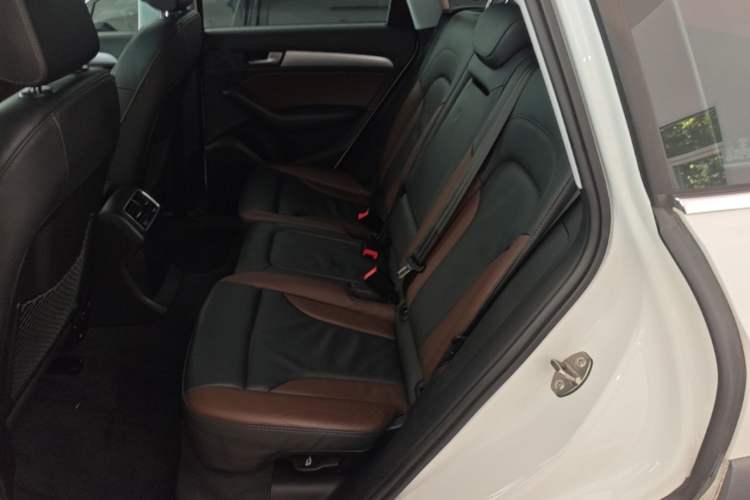 Used Audi Q5 2017 Plus 40 TFSI Technology Model Left Rear Seat