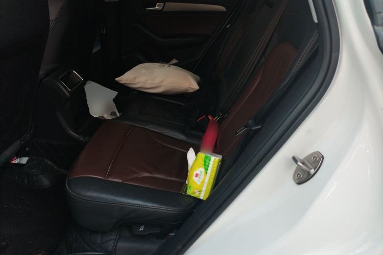 Used Audi Q5 2017 Plus 40 TFSI Ambition Model Left Rear Seat