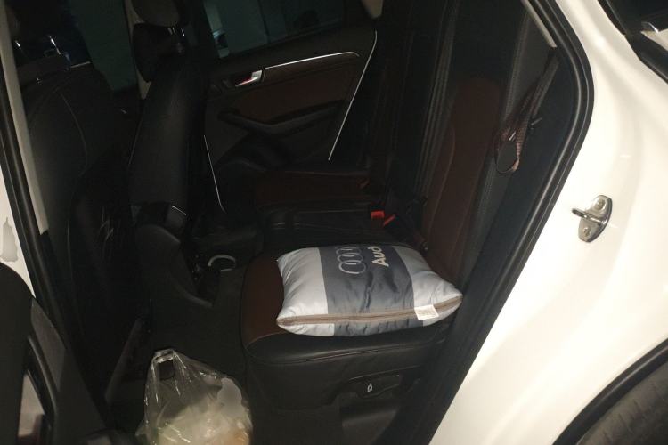 Used Audi Q5 2017 Plus 40 TFSI Ambition Model Left Rear Seat