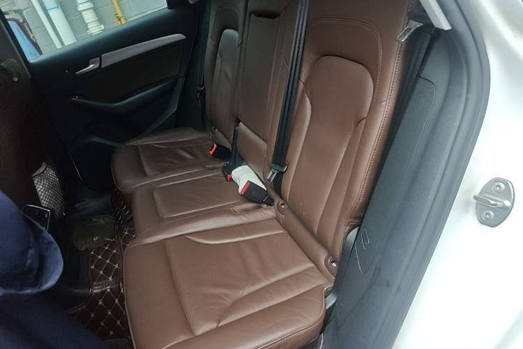 Used Audi Q5 2017 40 TFSI Technology Edition Left Rear Seat