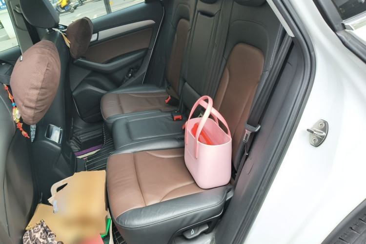 Used Audi Q5 2017 Plus 40 TFSI Ambition Model Left Rear Seat