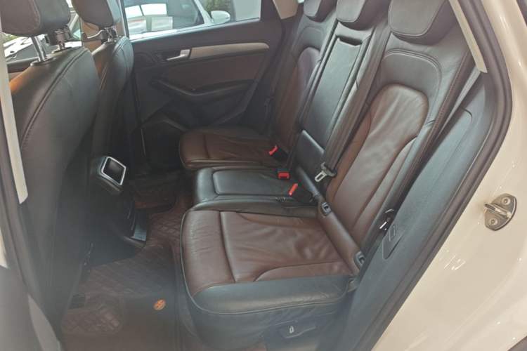 Used Audi Q5 2017 Plus 40 TFSI Technology Model Left Rear Seat