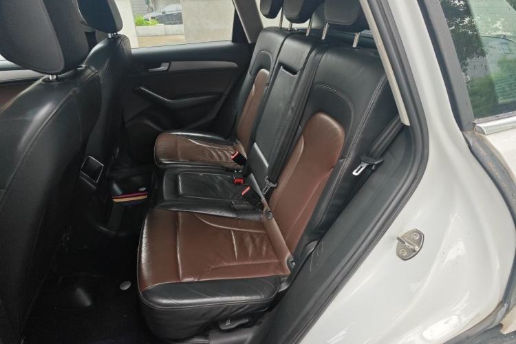 Used Audi Q5 2017 40 TFSI Ambition Edition Left Rear Seat