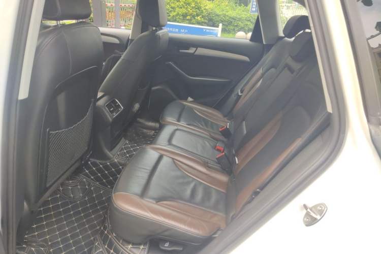 Used Audi Q5 2017 40 TFSI Technology Edition Left Rear Seat